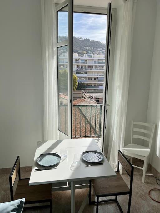 2 Pieces Cocooning Pres Du Port/gare Riquier Appartement *