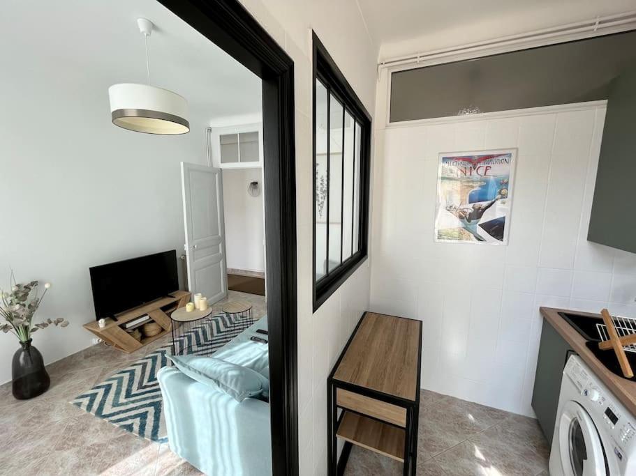 2 Pieces Cocooning Pres Du Port/gare Riquier Appartement Nice