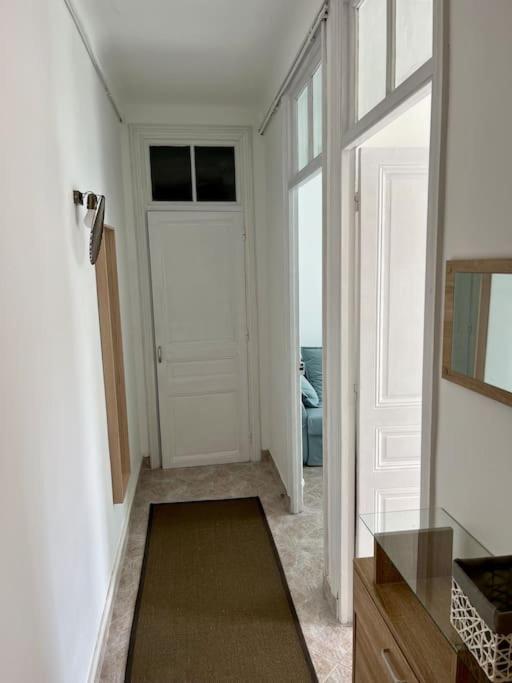 2 Pieces Cocooning Pres Du Port/gare Riquier Apartment Nizza